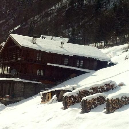 Residence Casa Dei Fiori Alagna Valsesia Buitenkant foto